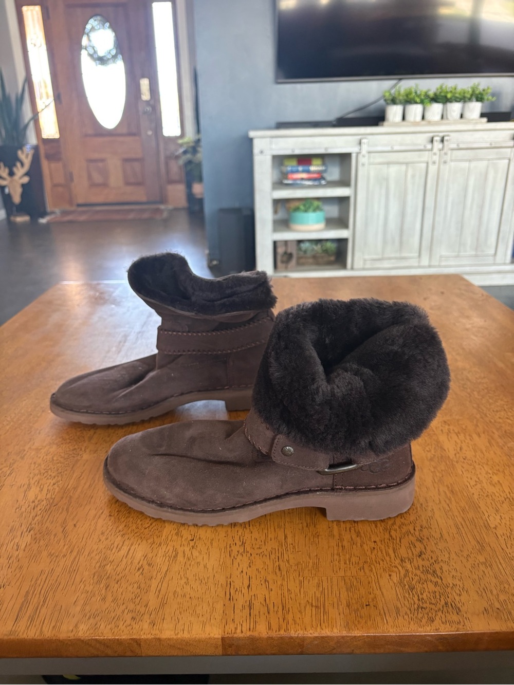 Ugg boots - Picture 7 of 8